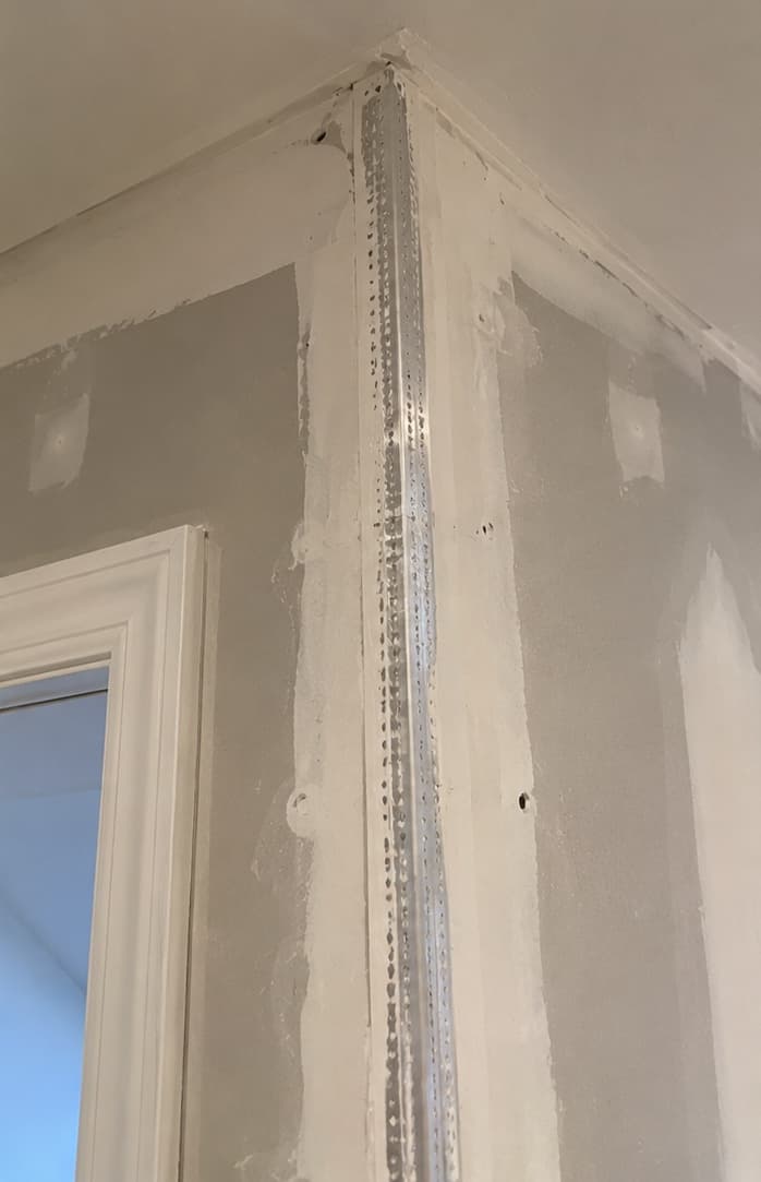 Handy man Drywall installer or repairer — photo 1