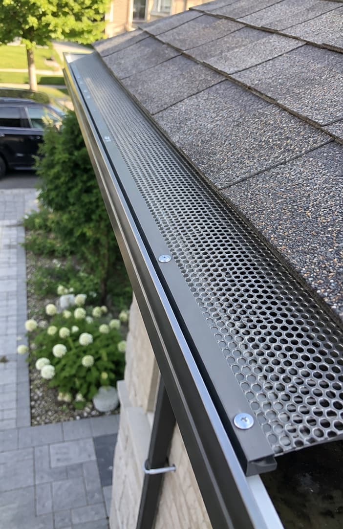 Gutter cleaning, repairs, guards, — photo 2